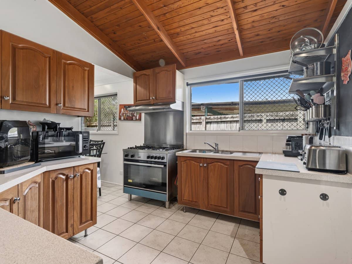 26 Biotite Street, BETHANIA - Thumbnail 6