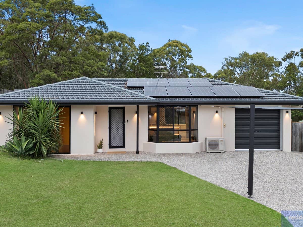 14 Kummara Road, EDENS LANDING - Thumbnail 1