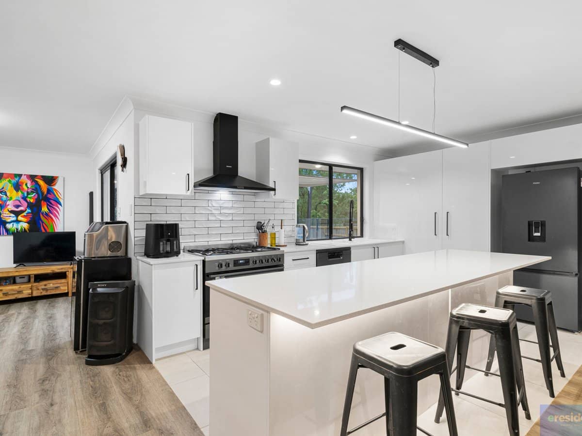 14 Kummara Road, EDENS LANDING - Thumbnail 10