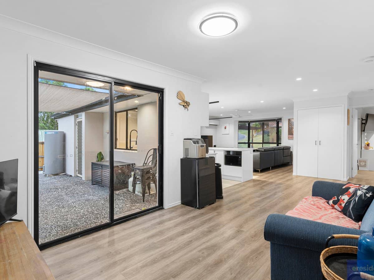 14 Kummara Road, EDENS LANDING - Thumbnail 11