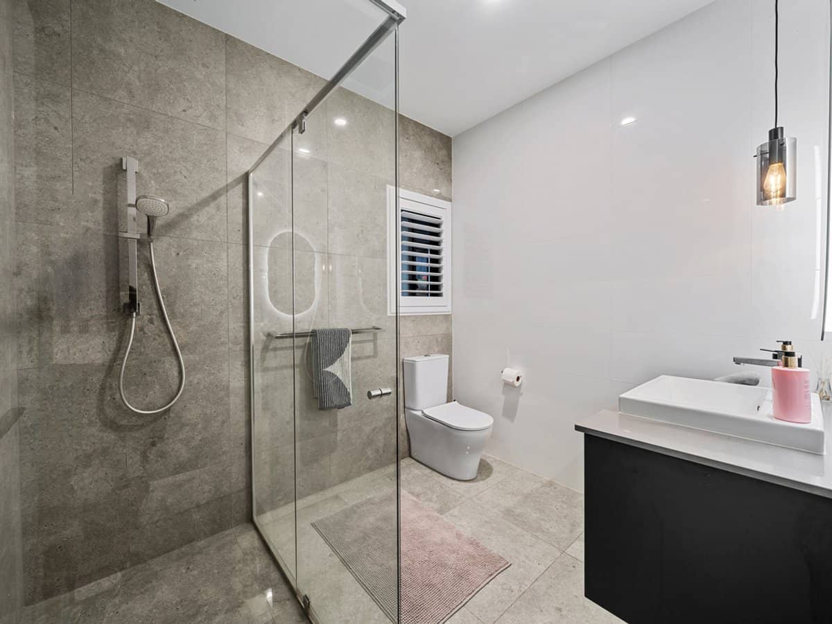 27A Andromeda Parade, ROBINA - Thumbnail 18