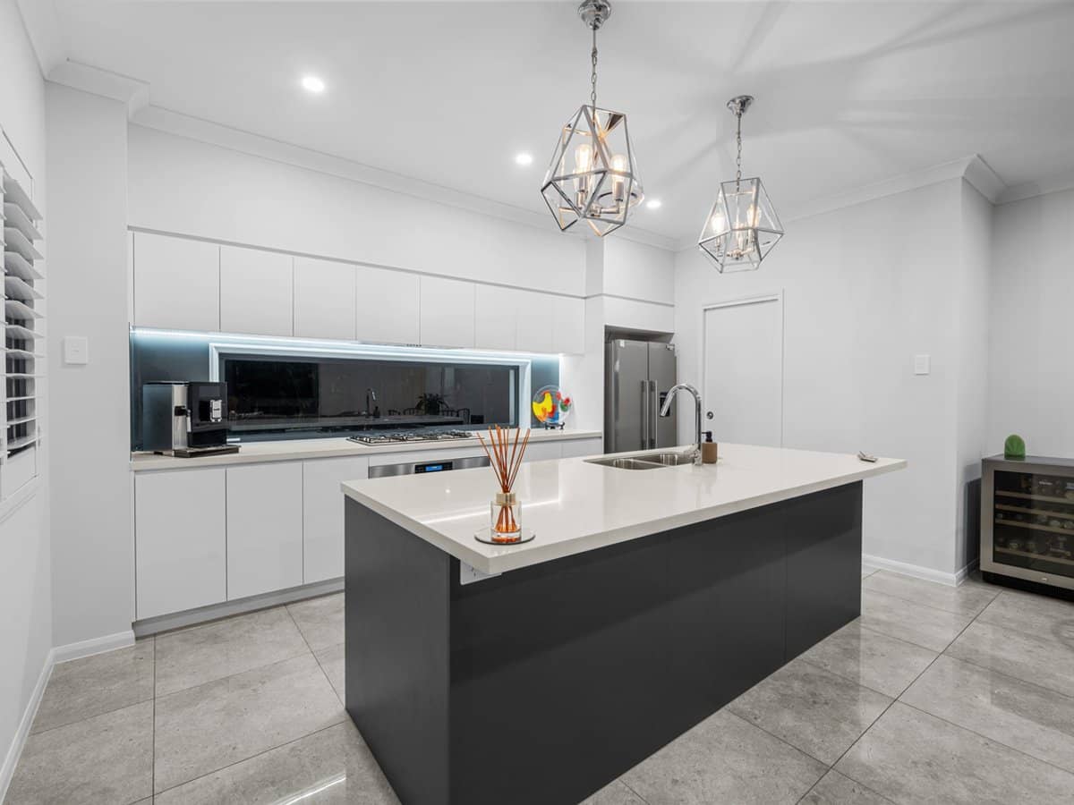 27A Andromeda Parade, ROBINA - Thumbnail 21