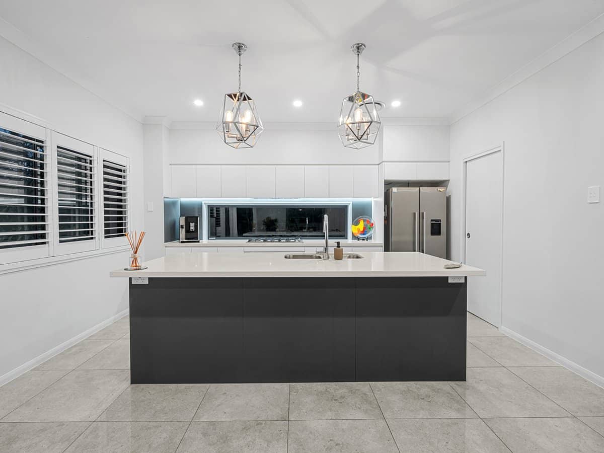 27A Andromeda Parade, ROBINA - Thumbnail 33