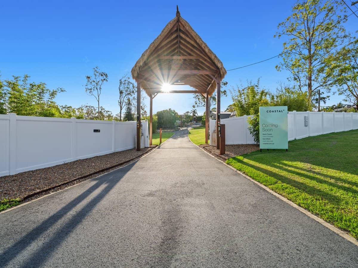 2 Fuchsia Way, GAVEN - Thumbnail 24