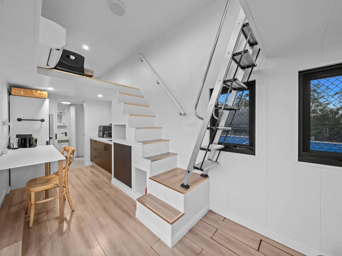 2 Fuchsia Way, GAVEN - Thumbnail 26