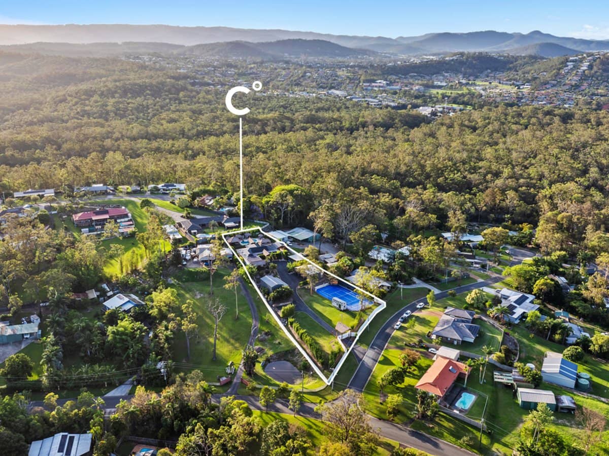 2 Fuchsia Way, GAVEN - Thumbnail 27