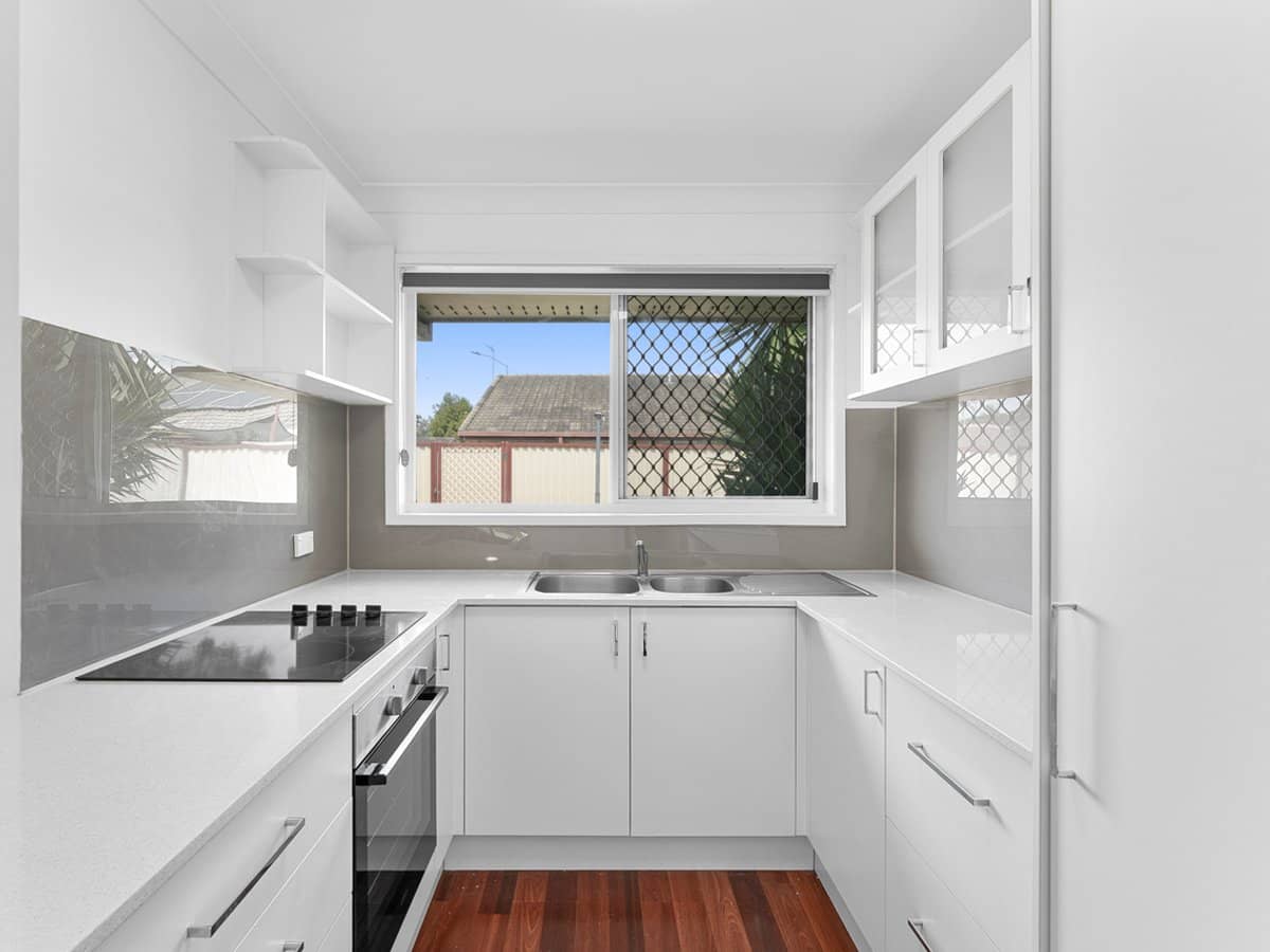 128 Benowa Road, SOUTHPORT - Thumbnail 1