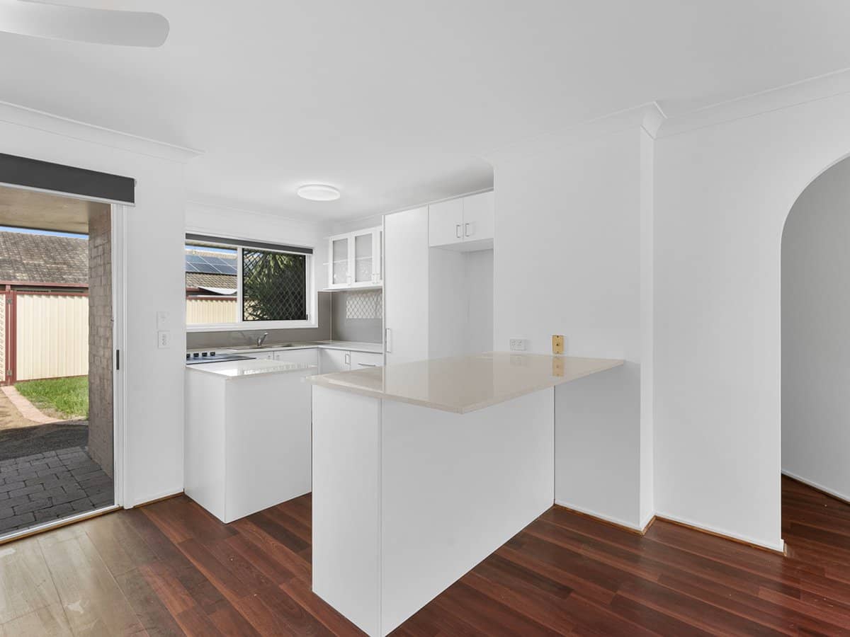 128 Benowa Road, SOUTHPORT - Thumbnail 2