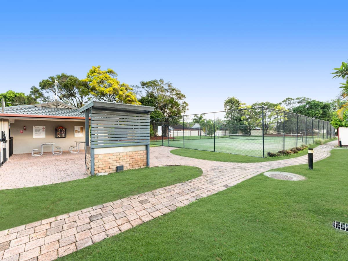 128 Benowa Road, SOUTHPORT - Thumbnail 13