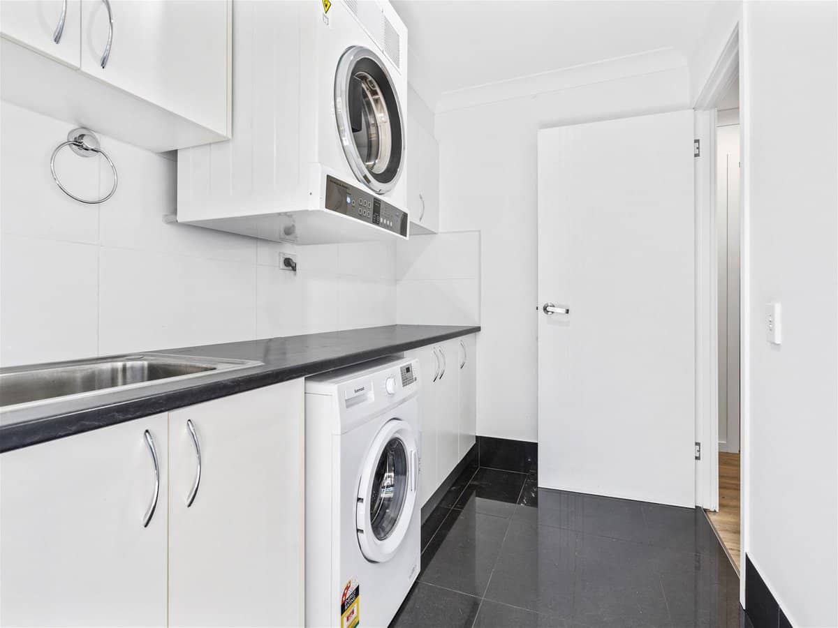 4 Longcove Court, PARKWOOD - Thumbnail 14