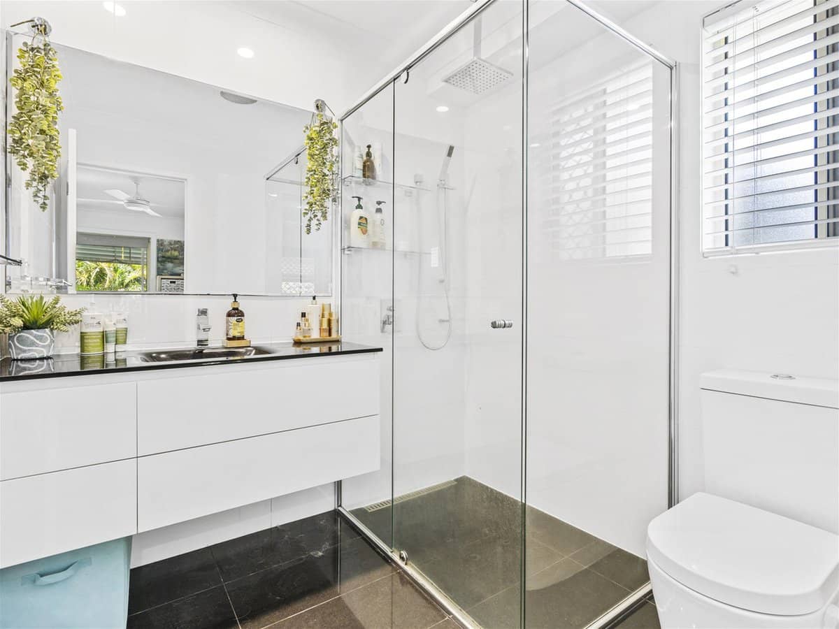 4 Longcove Court, PARKWOOD - Thumbnail 10