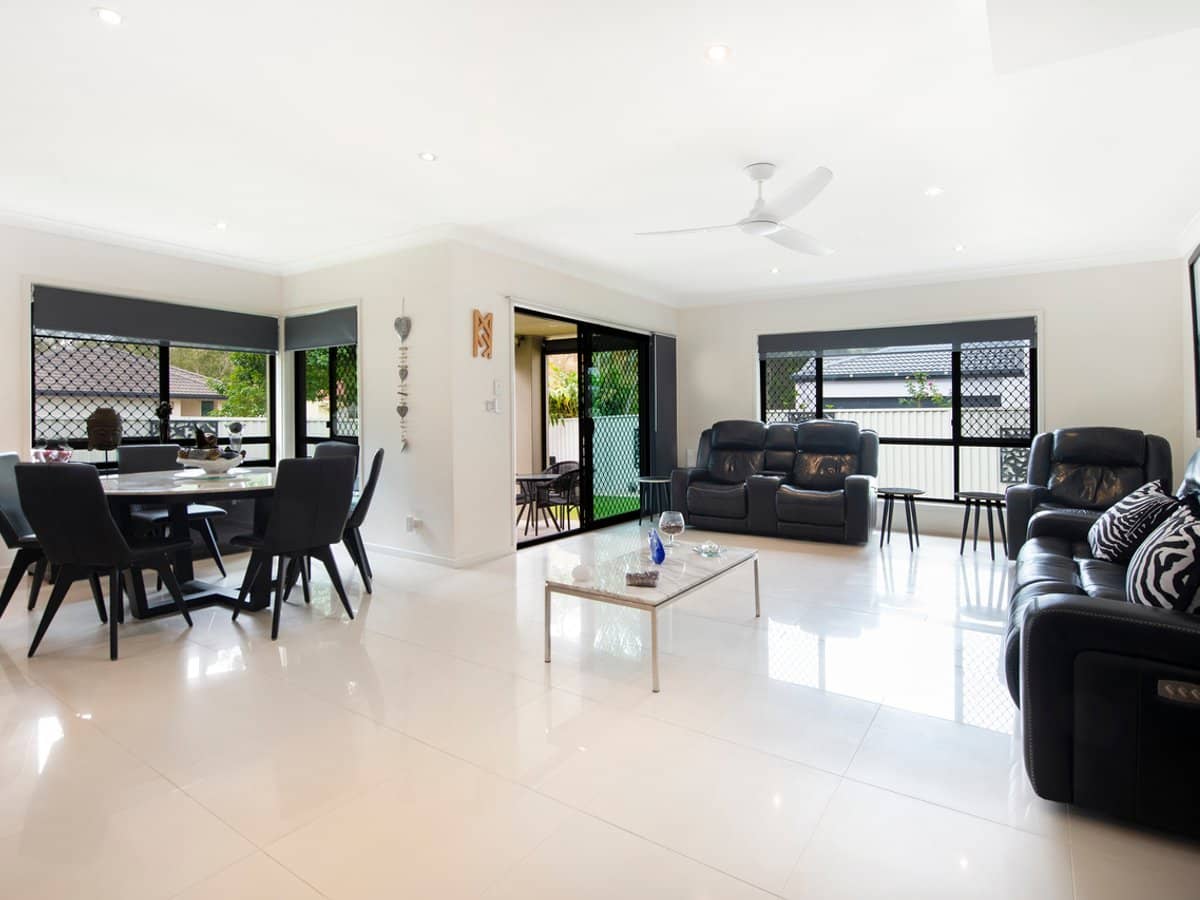 1 Xenia Court, COOMBABAH - Thumbnail 8