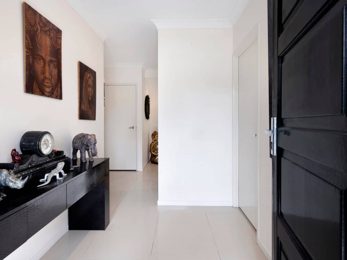 1 Xenia Court, COOMBABAH - Thumbnail 5