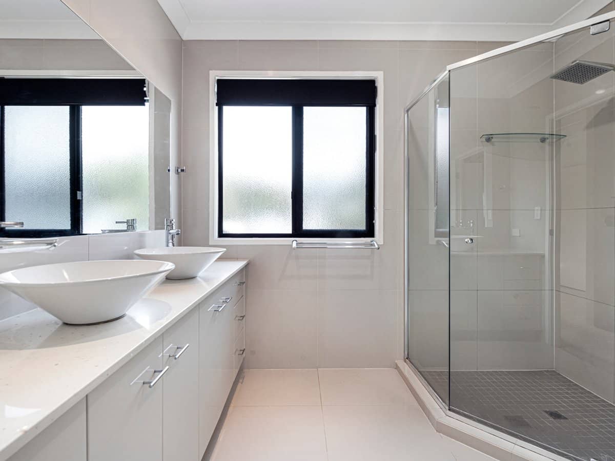 1 Xenia Court, COOMBABAH - Thumbnail 13