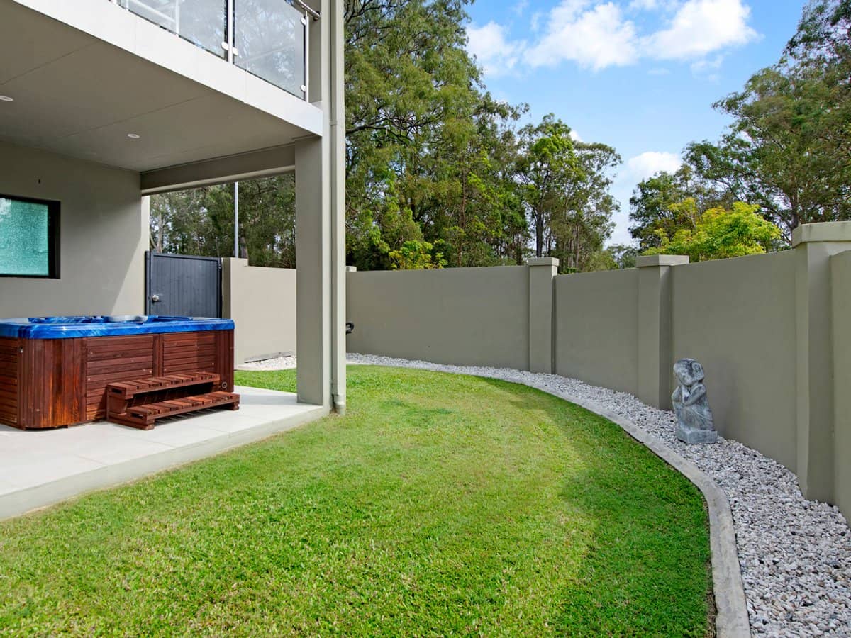 1 Xenia Court, COOMBABAH - Thumbnail 19