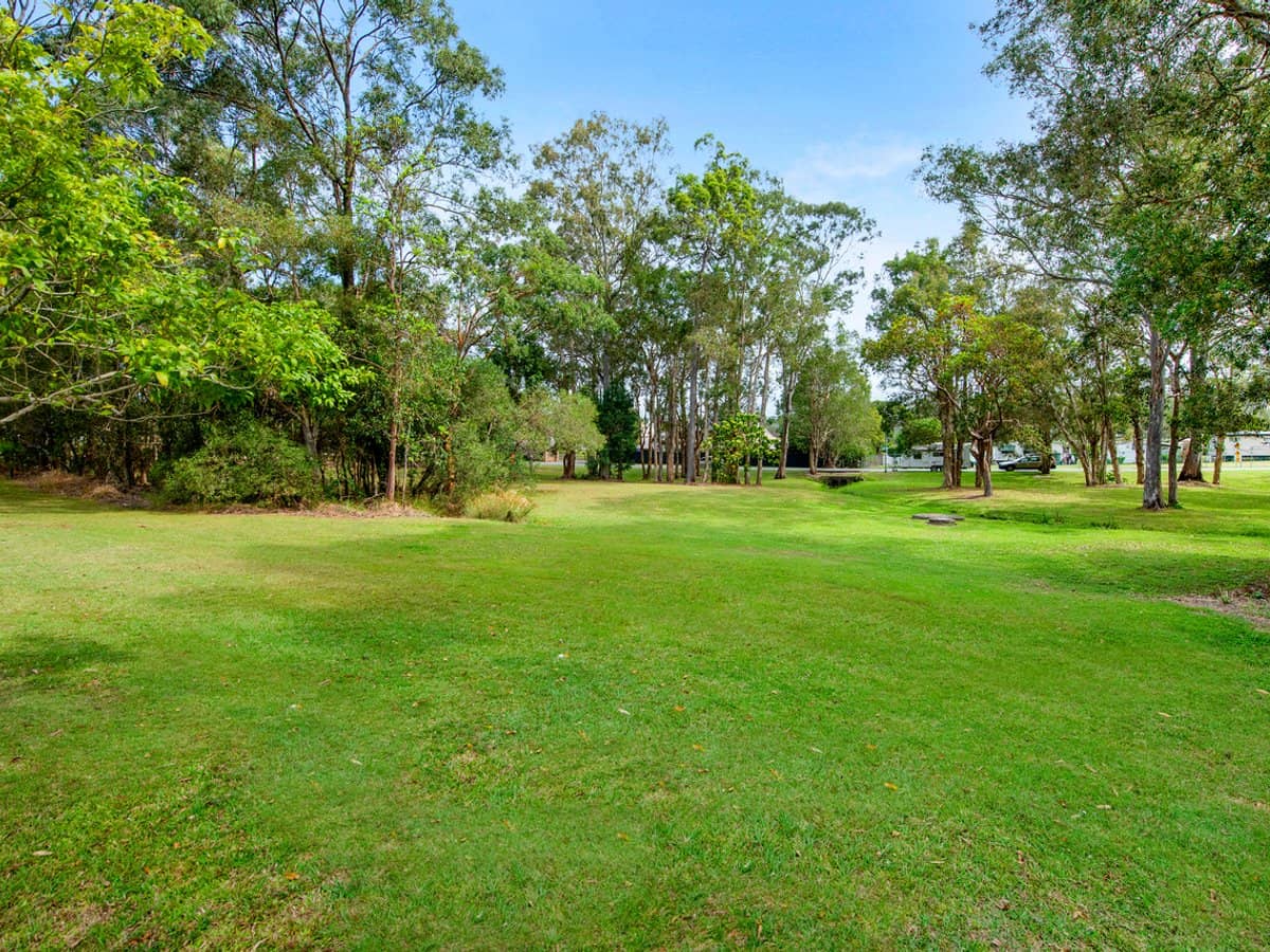1 Xenia Court, COOMBABAH - Thumbnail 22