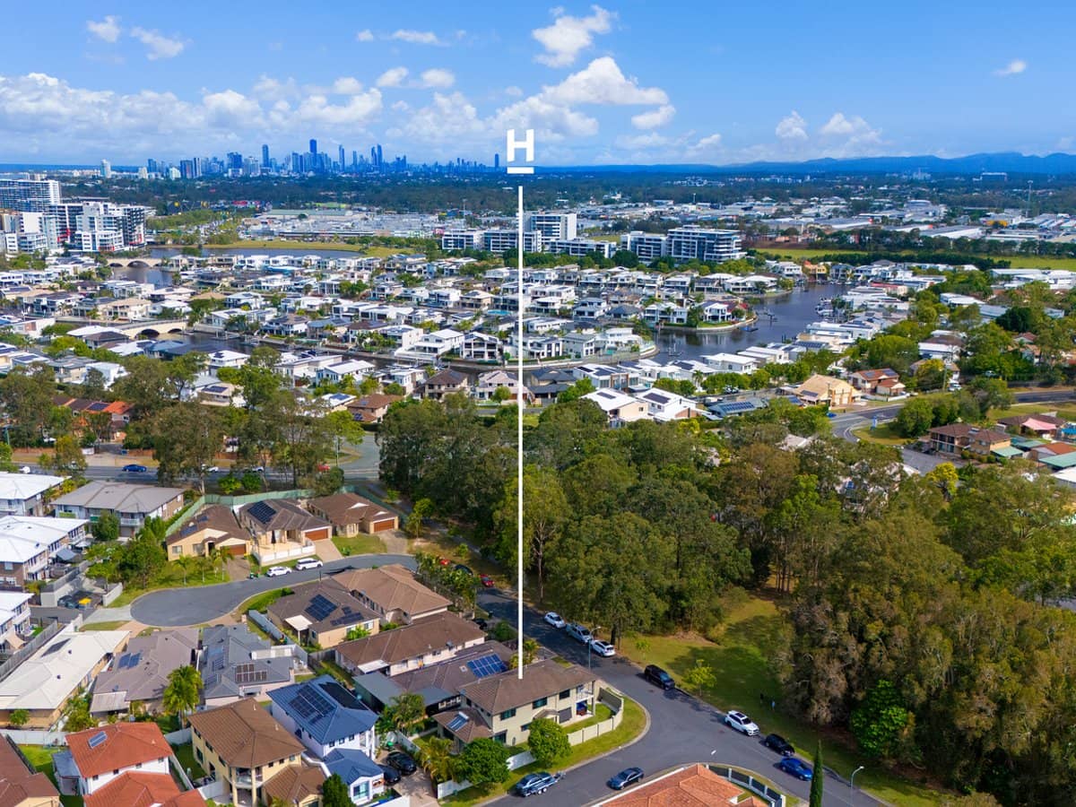 1 Xenia Court, COOMBABAH - Thumbnail 24