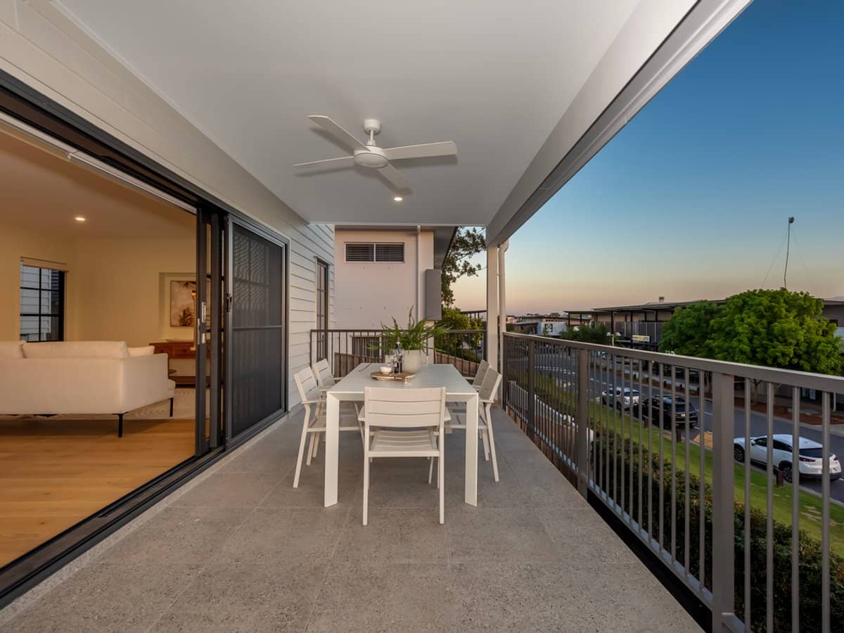 6 Victoire Court, COOMERA WATERS - Thumbnail 6