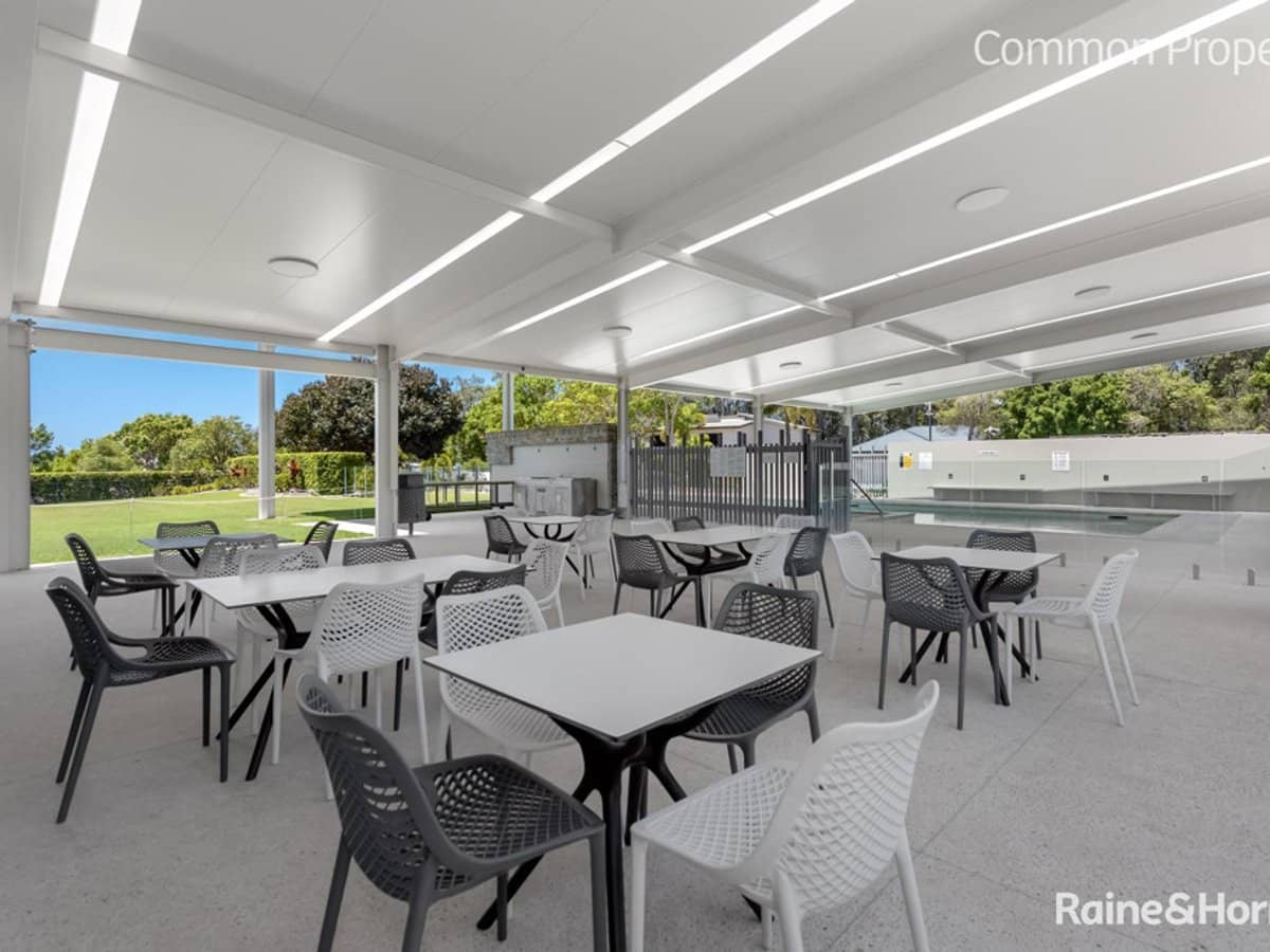 6 Victoire Court, COOMERA WATERS - Thumbnail 15