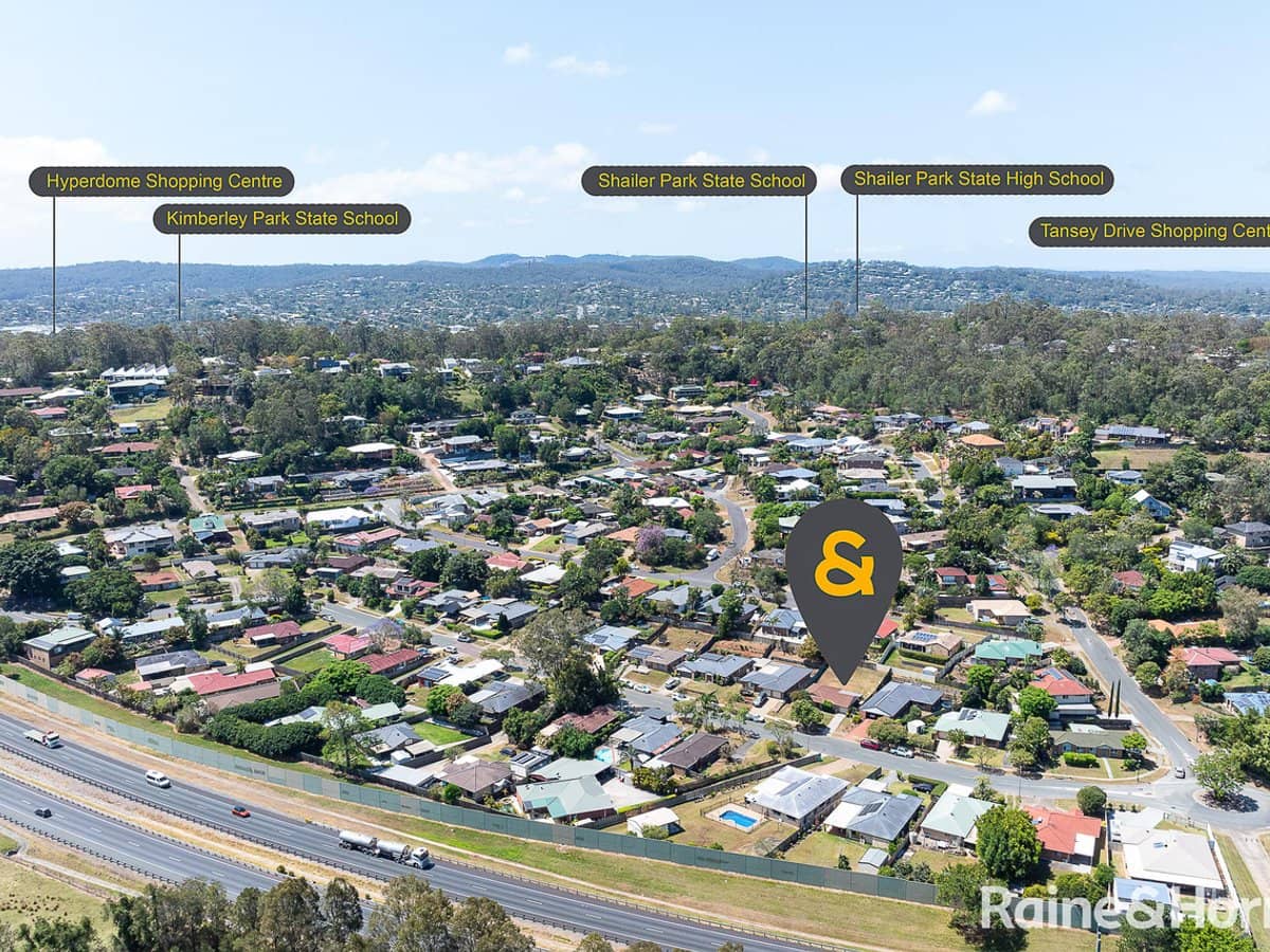 116 Pohon Drive, TANAH MERAH - Thumbnail 17