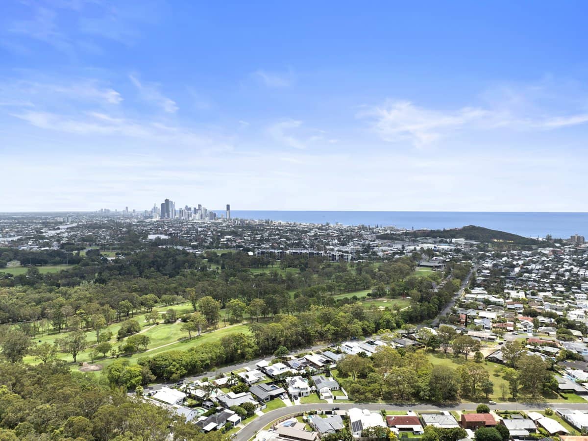 110 Bardon Avenue, MIAMI - Thumbnail 1