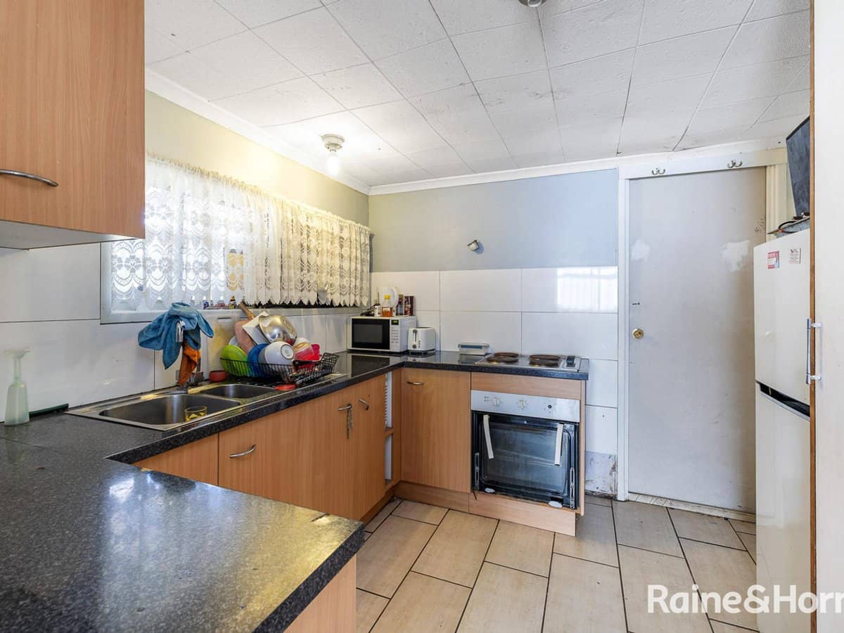 22 Monarch Street, SLACKS CREEK - Thumbnail 14