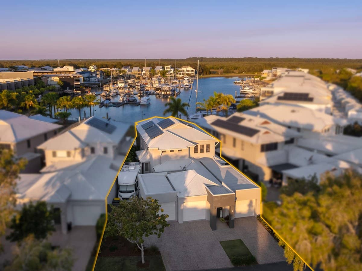 22 Brindabella Close, COOMERA WATERS - Thumbnail 25