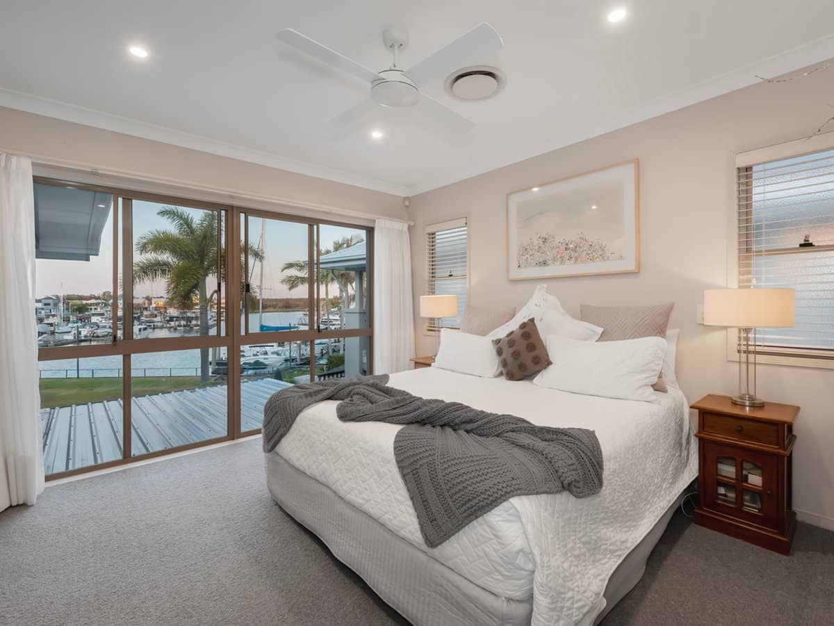 22 Brindabella Close, COOMERA WATERS - Thumbnail 5