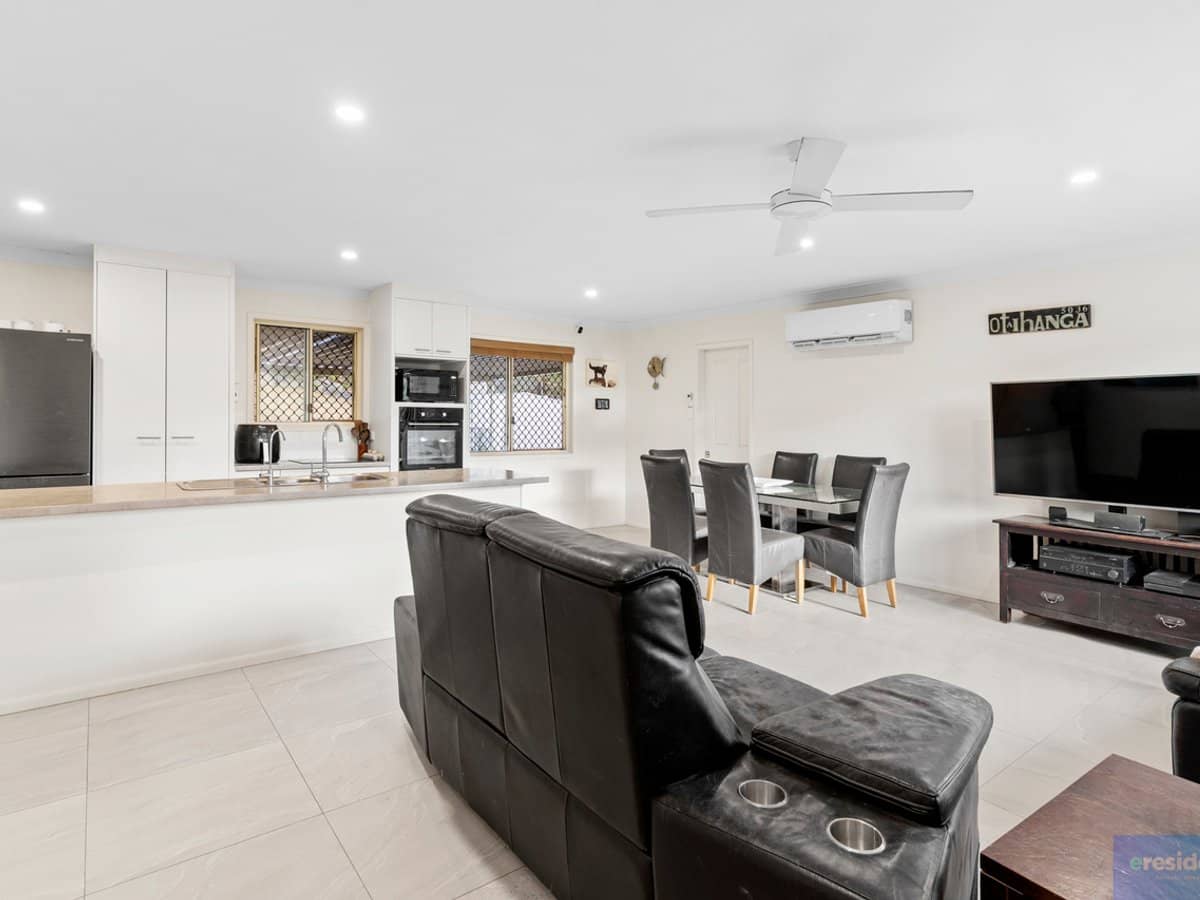 65 Kummara Road, EDENS LANDING - Thumbnail 2