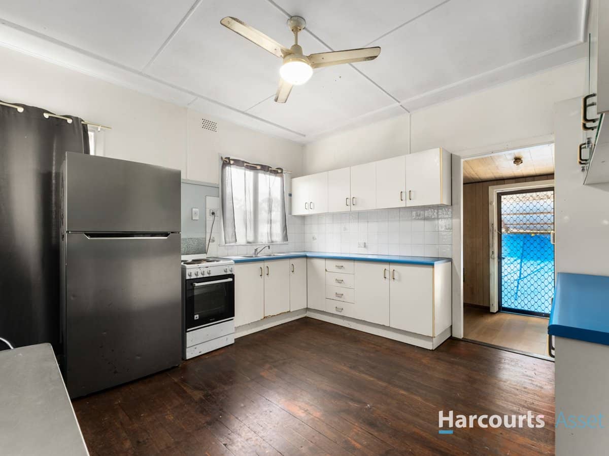 59 Bougainville Street, BEENLEIGH - Thumbnail 3