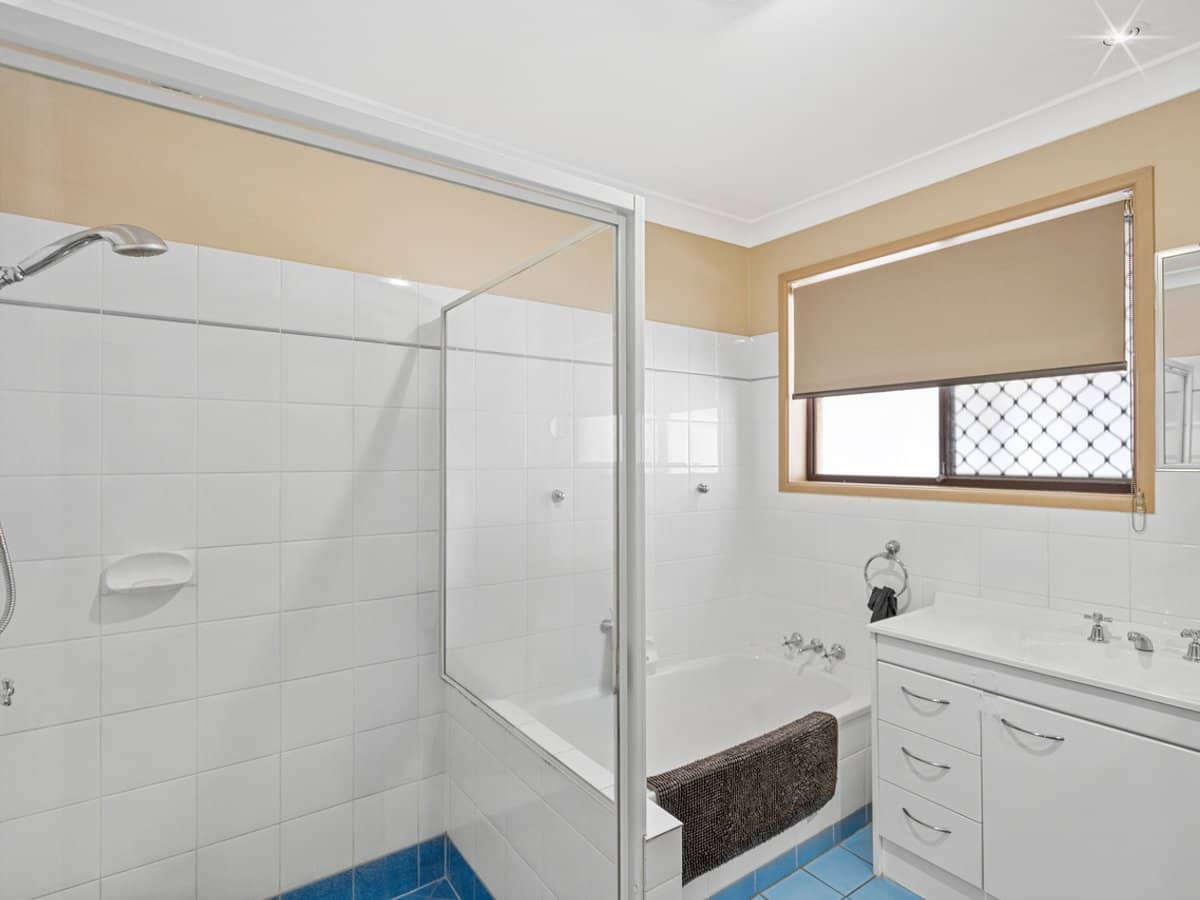 26 Maroochy Crescent, BEENLEIGH - Thumbnail 9