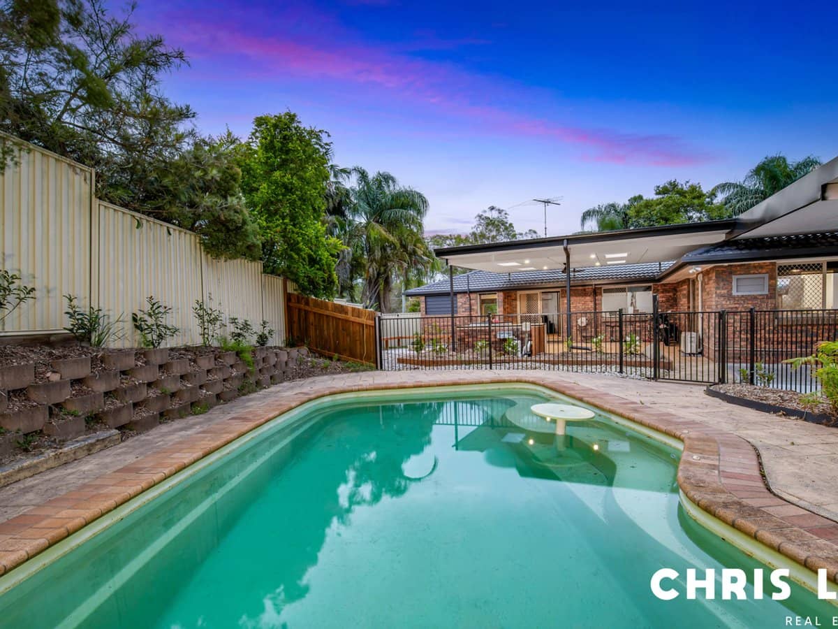 28 Black Diamond Crescent, EDENS LANDING - Thumbnail 2