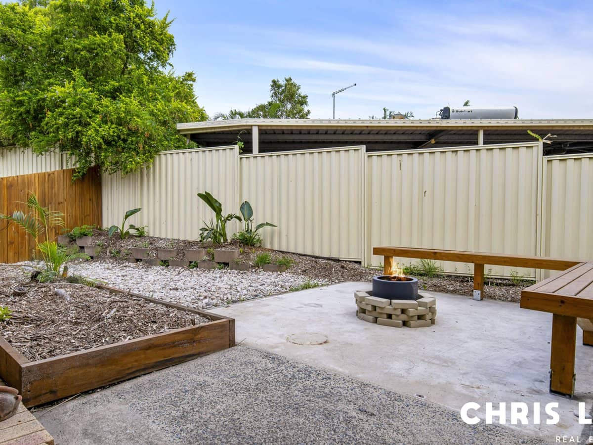 28 Black Diamond Crescent, EDENS LANDING - Thumbnail 22