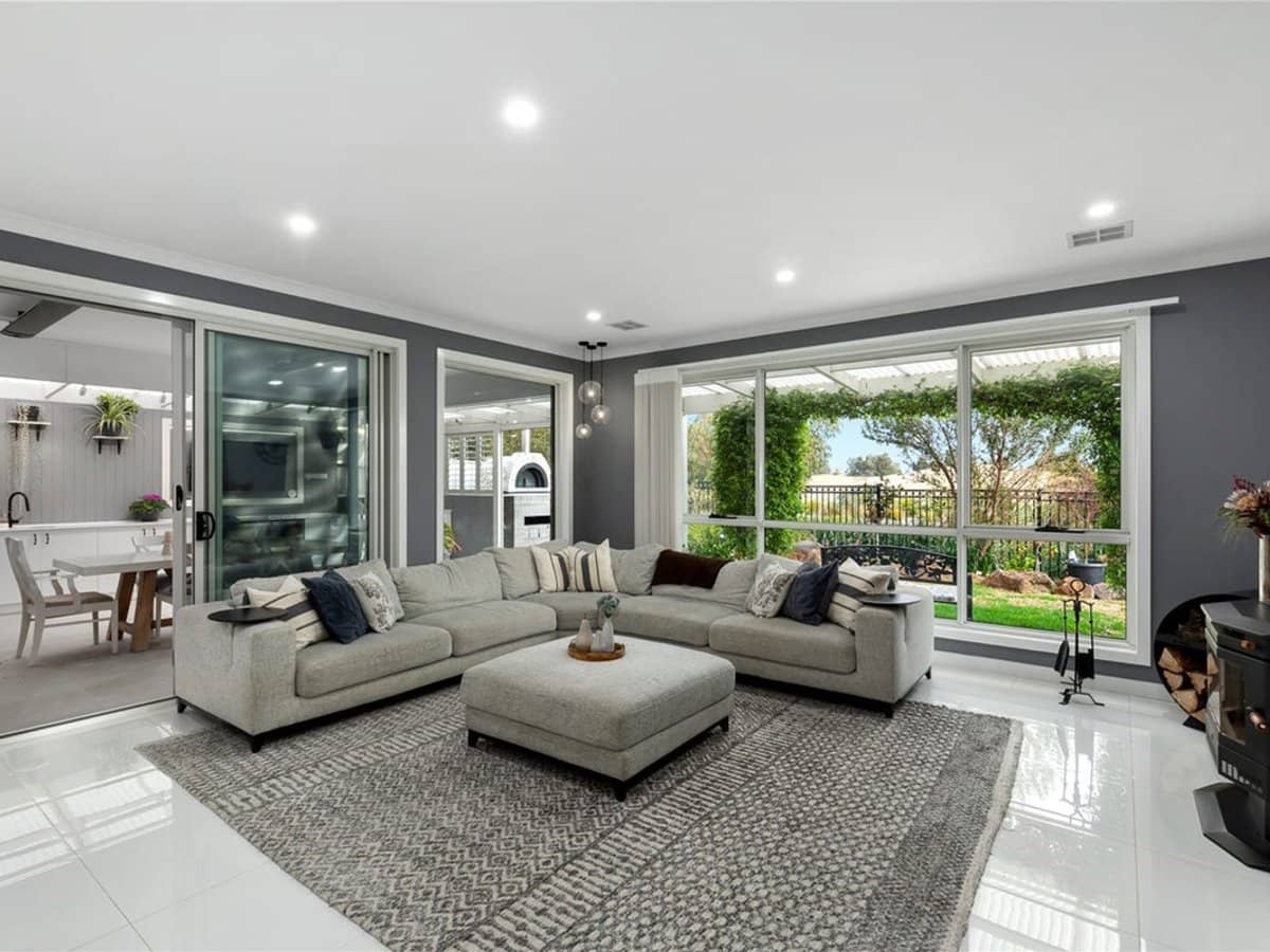 14 Nottinghill Road, MURRUMBA DOWNS - Thumbnail 6