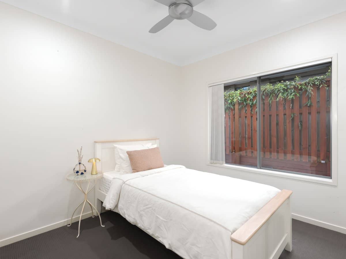 24 Aston Street, UPPER COOMERA - Thumbnail 11