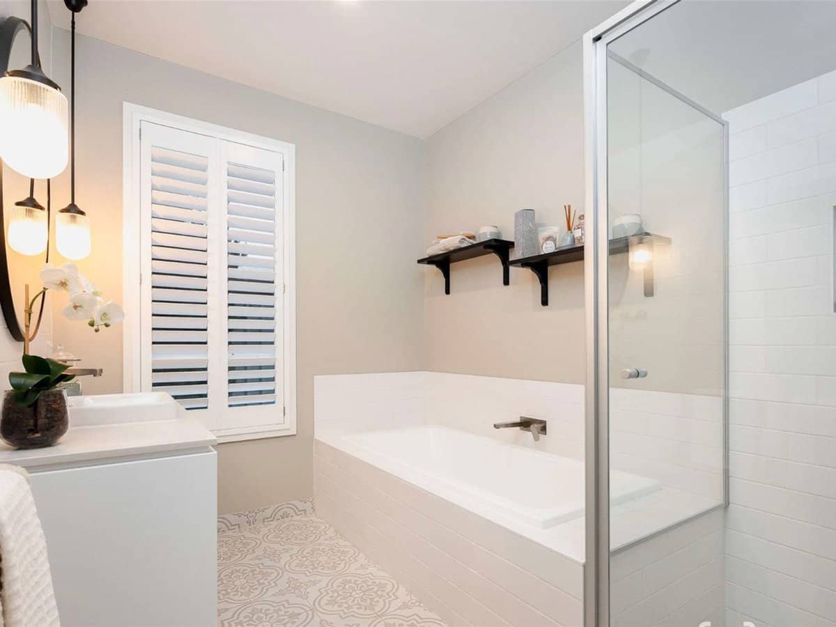 270 Bulban Road,, WERRIBEE - Thumbnail 2