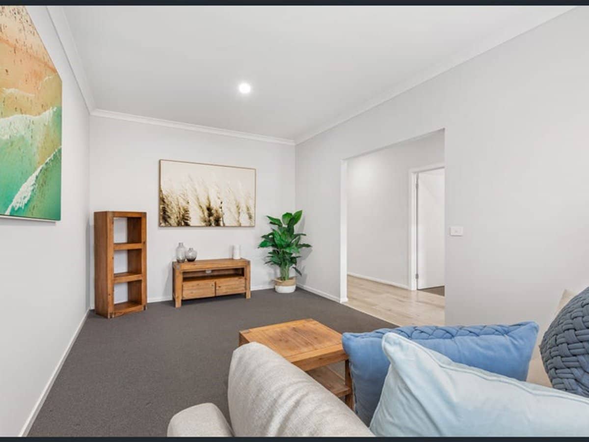 Lot 18 Owlet Street, TARNEIT - Thumbnail 2