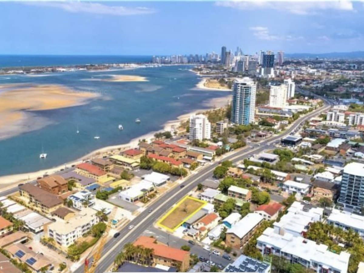 96-98 Frank Street, LABRADOR - Thumbnail 3