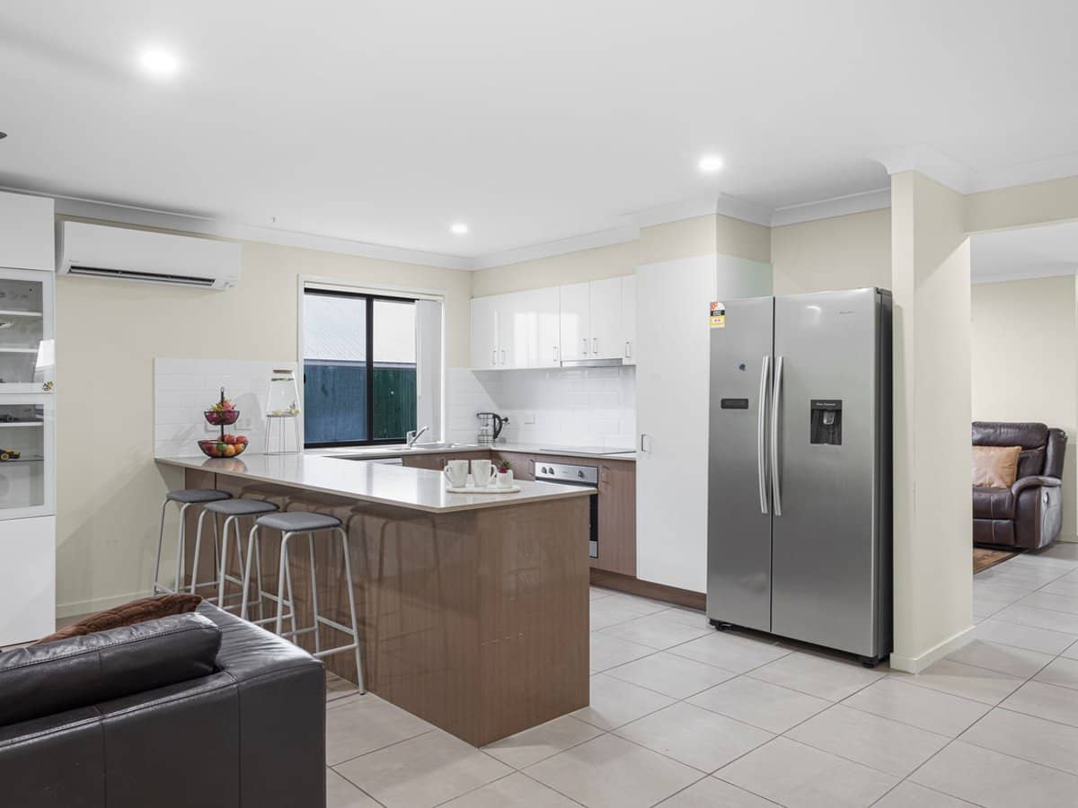 12 Hazel Street, PIMPAMA - Thumbnail 1