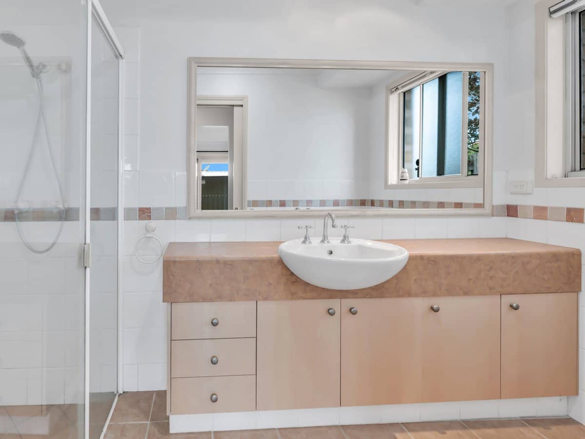 16 Riverbrooke Drive, UPPER COOMERA - Thumbnail 12