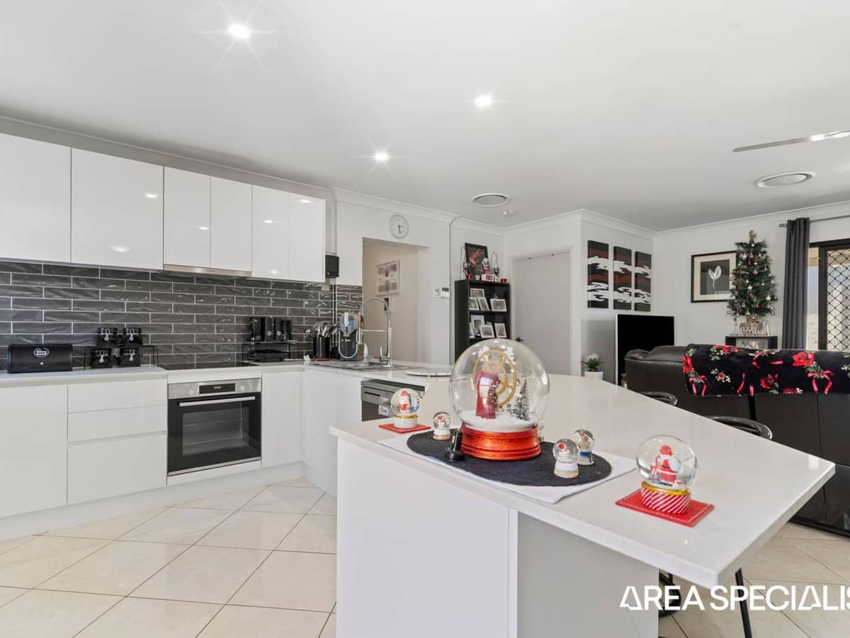 9/19 Yaun Street, COOMERA - Thumbnail 3