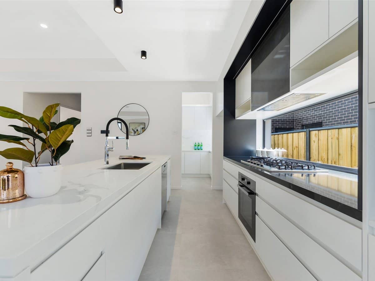 183 Springfield Road, ORAN PARK - Thumbnail 5