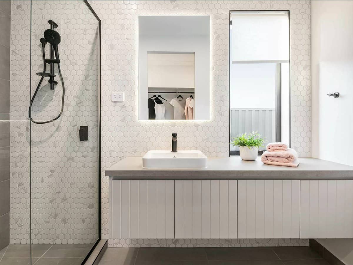 8A Cloudland, BUSHMEAD - Thumbnail 3