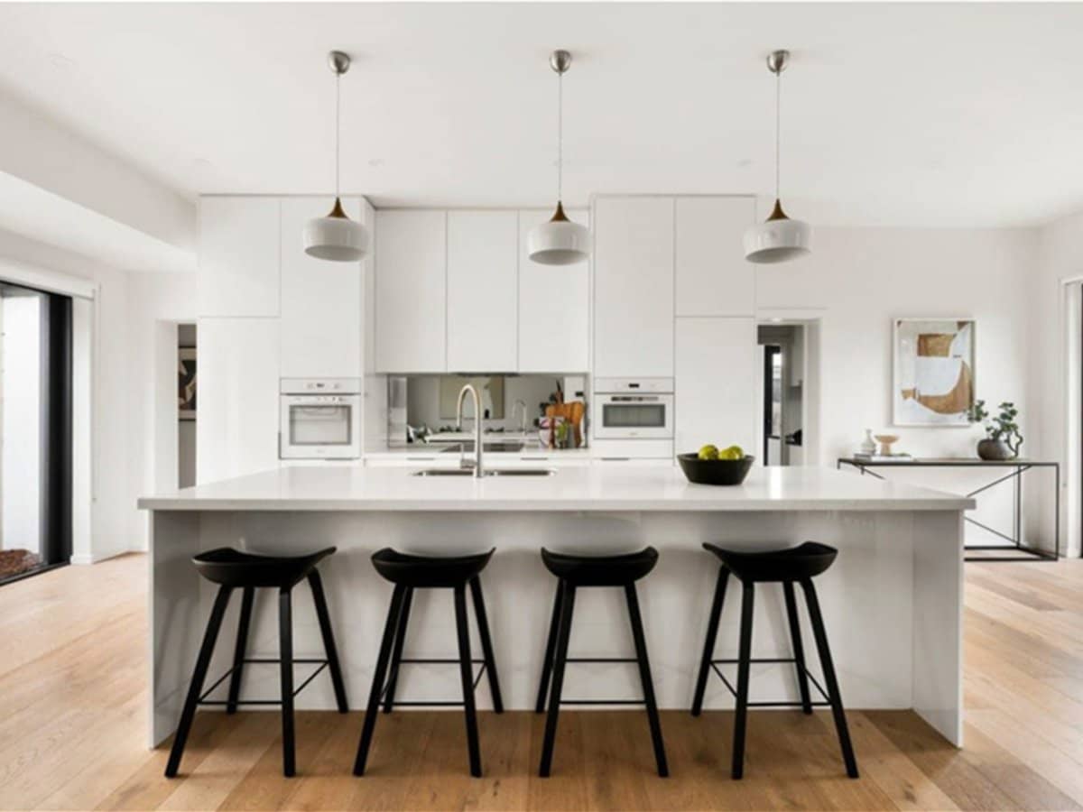 8A Cloudland, BUSHMEAD - Thumbnail 5