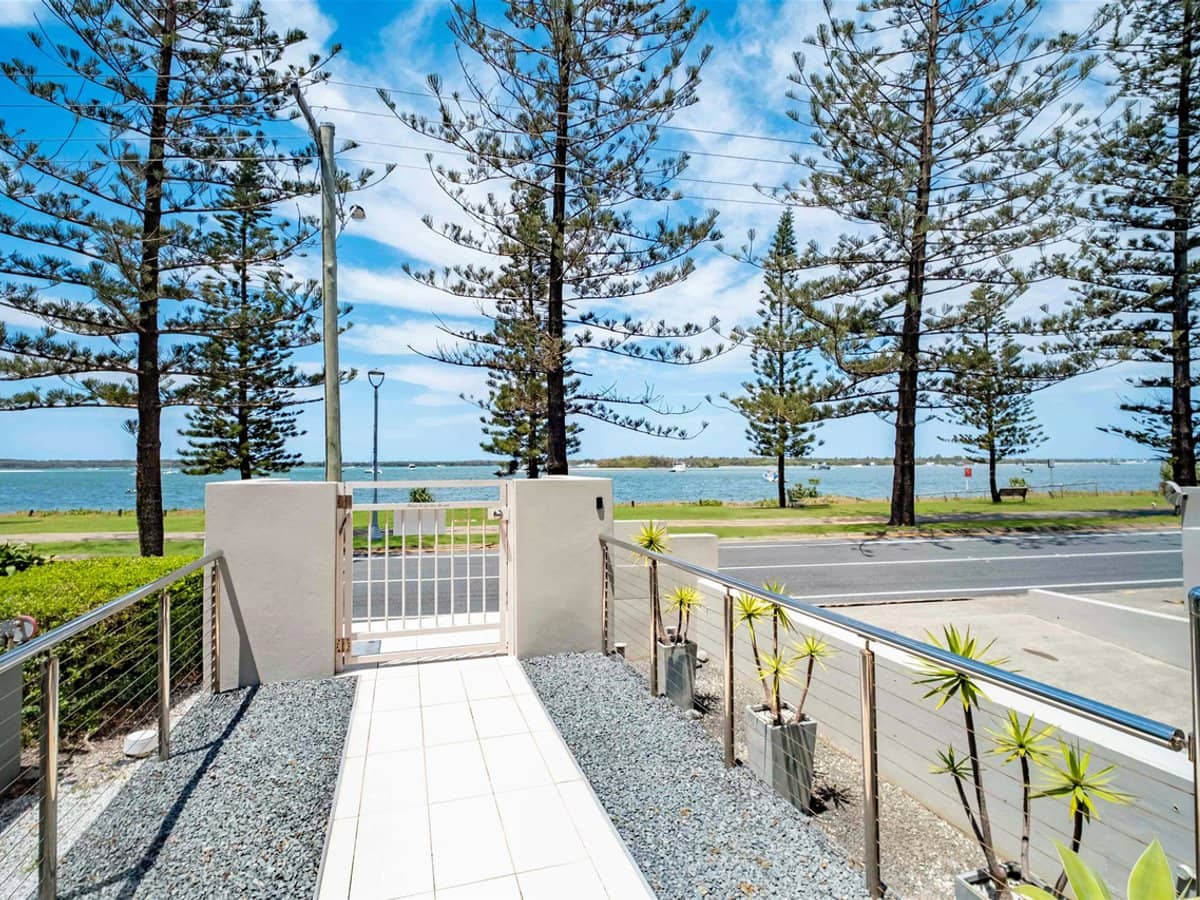 508 Marine Parade, BIGGERA WATERS - Thumbnail 8