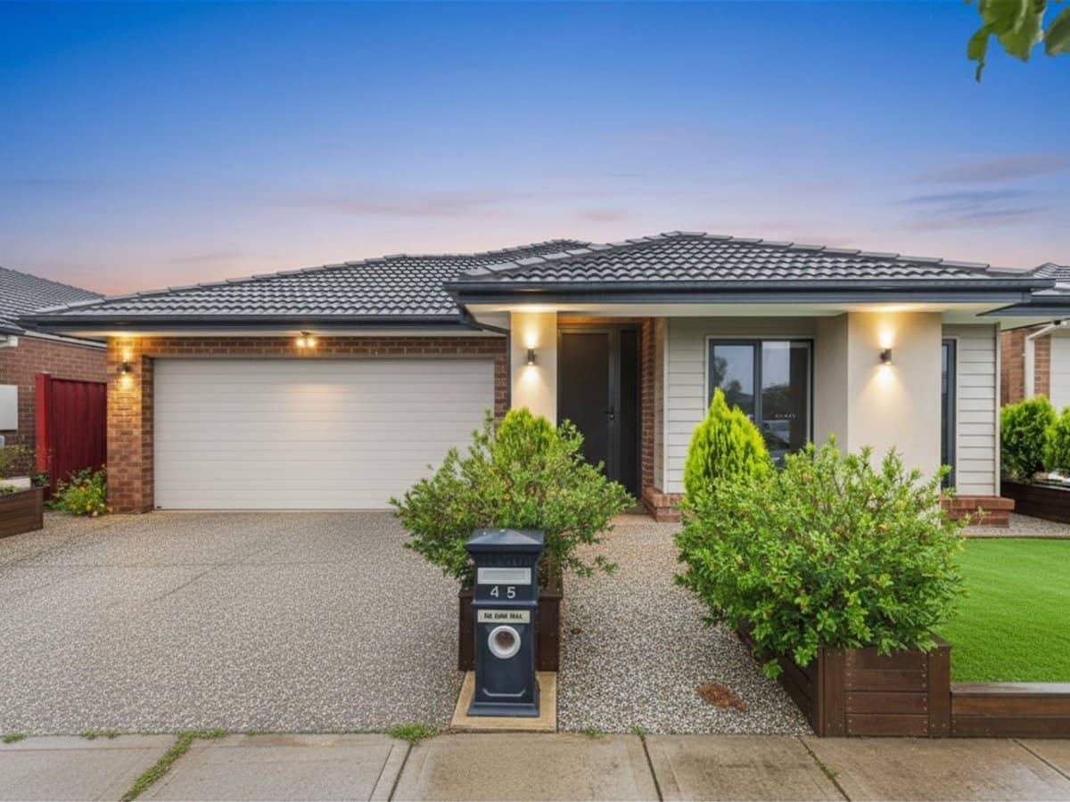 45 fewster Circuit, MICKLEHAM - Thumbnail 1