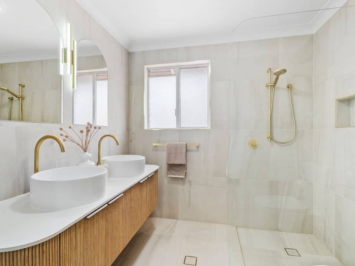 13 Hopbush Street, Palm Beach - Thumbnail 13