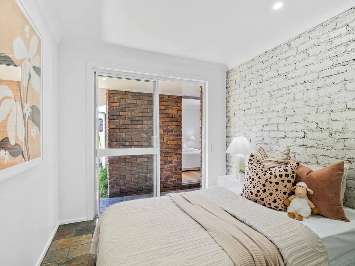 13 Hopbush Street, Palm Beach - Thumbnail 17