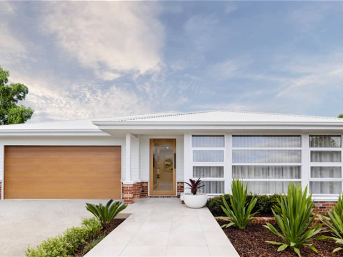 40 redstone Road, SUNBURY - Thumbnail 2