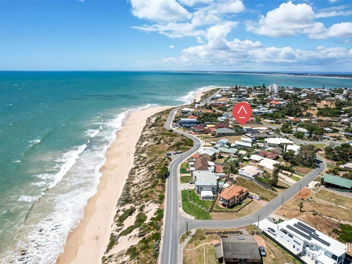 18 Mippi Road, HALLS HEAD - Thumbnail 2